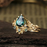 Retro Ring with Green Flower Stone