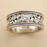 Retro silver ring with zirconia
