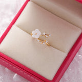 Adjustable Ring with Wildflower and Zirconia in Gold