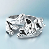 Adjustable retro ring with kitten in silver