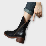 Ángela - Ankle Boots with Elegant Line and Closure Detail