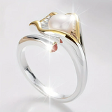 Vintage Gold and Silver Ring with Daisies